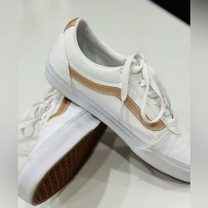 Van’s Rose Gold Sneakers/Causal Shoe